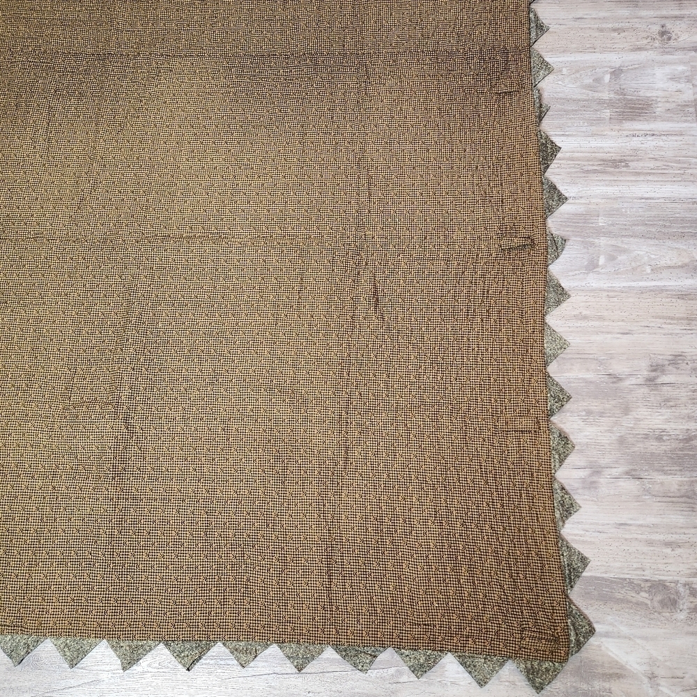 Rustic Cabin Quilt with Forest Design - Picture 8 of 12
